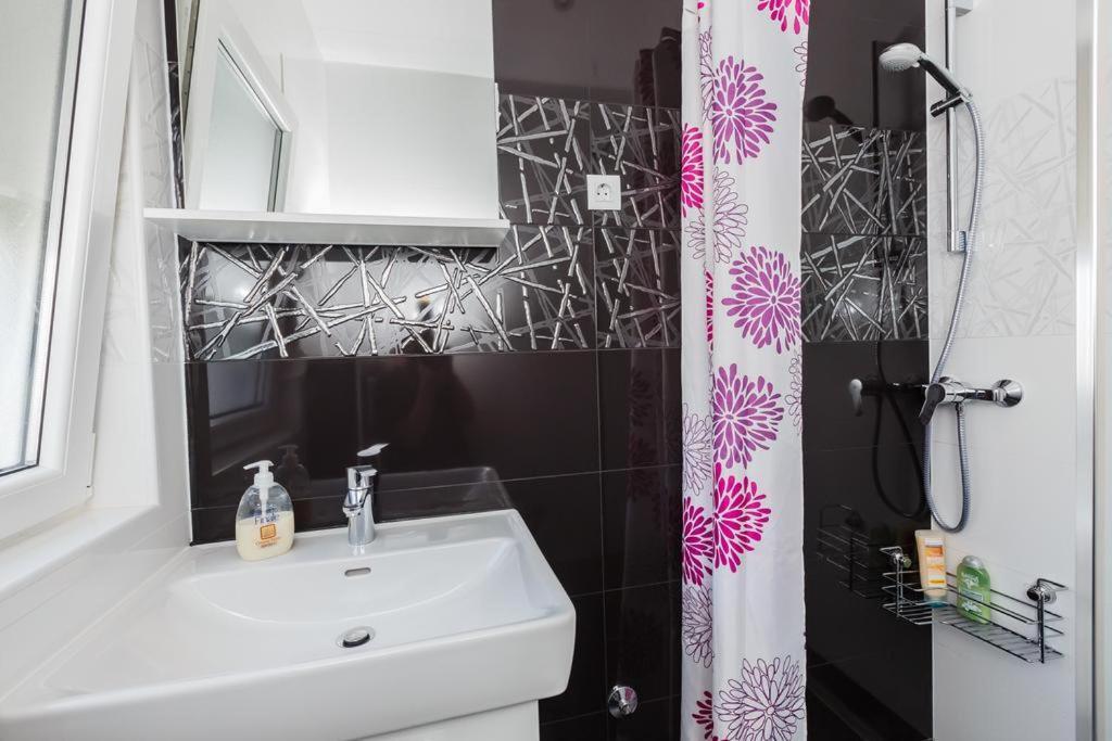 Apartman A&B Каштела Экстерьер фото